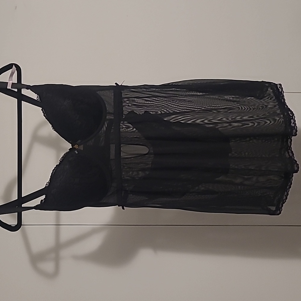 NWOT Daisy Fuentes Black Mesh Babydoll